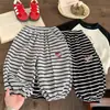 Pantalones de chándal a rayas para niño 2026 Primavera Nuevo estilo Pantalones jogger para niño Versátiles Pantalones largos Bebé Casual Modernos Geniales Estilo Delgado