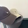 Boné de Baseball Simples Bordado Estilo Coreano para Homens e Mulheres, Versátil e Emagrece o Rosto, Chapéu de Sol Respirável para o Verão