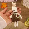 Vestido Suéter Colorido Estilo Coreano Colgante de Conejito Hecho a Mano Juguete Pequeño Encanto de Bolso Lindo Llavero de Muñeca Decoración