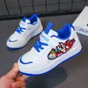 Zapatos Deportivos para Hombre y Niño 2025 Nueva Llegada Primavera Superficie de Cuero Impermeables Zapatos de Tabla Niños Medianos y Grandes Estudiante Zapatos Casuales