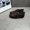 Nuevos zapatos de otoño para mujer estilo británico 2026, con punta cuadrada, que aumentan la altura, diseño retro de corte bajo y correas con doble hebilla