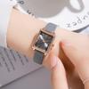 Kezzi Estilo Coreano Estilo Fresco Estilo Literario Simple para Dama Reloj de Cuero Cuadrado de Cuarzo Reloj Simple
