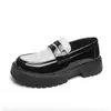 Zapatos de charol de gran tamaño transfronterizos, cuero brillante para hombre, estilo casual y de negocios versátil, mocasines slip-on para hombre de suela gruesa