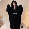 Camisola para Mulheres 2026 Inverno com Capuz Longa de Pelúcia Espessada Quente Vestido de Flanela Modelagem Solta Pode Ser Usada Fora de Casa Roupas