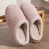 Chinelos de algodão para casa, internos, quentes, antiderrapantes, sola macia, sapatos pós-parto, sola grossa, estilo casal, chinelos de pelúcia para casa, outono e inverno