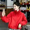 Chaqueta corta con cremallera y cuello de encaje estilo europeo, nueva moda otoño 2026, color caramelo, casual y versátil