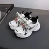 2026 Nuevo Modelo Zapatos Deportivos de Suela Ligera de Eva para Niños y Niñas al por Mayor Estilo Coreano Zapatos de Malla para Niños Zapatos Rojos de Año Nuevo 5587