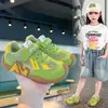 Sapatos rasos respiráveis sapatos esportivos infantis verão outono malha algodão para meninos e meninas crianças pequenas e médias velcro antiderrapante sapatos de pai confortáveis