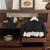 ¡NingliOriginal! Nuevo conjunto de T-shirt de encaje de manga larga y pantalones acampanados para otoño e invierno para niñas