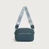 Bolso de Hombro para Mujer de PU de Color Sólido 2025 Nuevo Bolso de Exportación Transfronteriza para Mujer Correa de Hombro Ancha Bolso Cruzado Cuadrado Pequeño de Moda