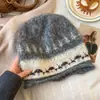 Gorro retro de punto con patrón jacquard de nicho y dobladillo enrollado para mujer, gorro cálido de punto para otoño e invierno, estilo casual, que cubre las orejas y la cabeza