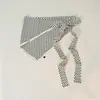 Bufanda Triángulo de Encaje Fina para Verano y Otoño Cortina de Glúteos Bufanda de Textura Satinada para Mujer Estilo Coreano Chal Retro Accesorios para la Cabeza