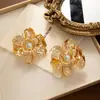 Pendientes de Flor Exagerados de Metal Estilo Europeo y Americano Diseño Tridimensional Sentido de la Personalidad Pendientes de Alto Nivel para Mujer