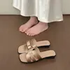 Sandálias Rasteirinhas Vazadas para Feriados Femininas, Estilo Coreano de Verão, Chinelos Elegantes Abertos para Uso Externo, Sandálias de Praia