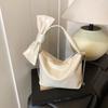 Bolso de Gran Capacidad para Mujer 2025 Nuevo Estilo Bolso de Hombro Simple y Versátil Textura Popular de Este Año Cubo Tote para Viajar