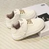 Zapatos de Skate para Niños Zapatos Deportivos 2026 Nuevas Llegadas de Primavera Zapatos Blancos para Niños Zapatos Casuales Versátiles para Niñas Zapatillas para Correr para Niños