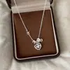 Colar com Pingente de Gato Laço Coração de Zircônia Doce e Cool Feminino para Mulheres, Corrente de Clavícula Gargantilha da Moda Tendência de Luxo Leve