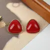 Moda Europeia e Americana Transfronteiriça Retrô Simples e Elegante Versátil Brincos Triangulares de Resina com um Toque Francês de Alta Qualidade e Luxo Leve