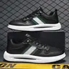Zapatos de Hombre Primavera Nuevo Estilo Modernos Transpirables Finos Ligeros Resistentes al Olor Deportivos Casuales Antideslizantes Suela Suave para Hombre Zapatos de Moda