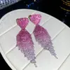 Aretes de Aguja Plateada con Borlas de Corazón Incrustadas de Diamantes, Aretes de Nicho de Alta Gama, Estilo de Moda y Exagerado, Venta al por Mayor de Aretes Estilo Europeo y Americano
