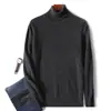 Suéter de punto de lana para hombre de otoño e invierno, cuello alto, suéter de lana casual de cuello semi-alto, suéter básico de cuello redondo para venta al por mayor