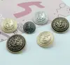 Botão de metal unissex fivela de terno estilo britânico para todas as estações fivela redonda fivela de ponto de óleo fivela de terno jaqueta corta-vento fivela de casaco de lã