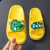 Chinelos de Verão Infantis, Slip-ons Abertos de Dinossauro de Desenho Animado para Meninos, Sandálias Antiderrapantes Pai-Filho para Meninas