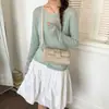 Bolsa de Ombro Retro Francesa para Mulheres 2026 Novo Estilo Minimalista Couro Macio Bolsa de Ombro Transversal Casual para Viagem de Férias