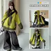 Chaqueta con capucha de bloques de color nueva para otoño 2026 para niñas, cortavientos impermeable para niños, conjunto deportivo para exteriores para niñas, moderno