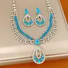 Aretes y collar de gota de agua multicapa con incrustaciones de diamantes y aguja de plata, cadena para la clavícula de lujo ligero de alta gama, juego de joyería personalizado estilo palacio para mujer