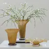 Vaso de Vidro Softhome Escandinavo de Boca Larga com Frisos e Borda Enrolada Plissado Decoração Suave Decorações para Sala Modelo