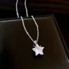 Collar con colgante de calabaza con incrustaciones de circonita y técnica de goteo de aceite para otoño e invierno, sensación de lujo ligero y alta gama, cadena para la clavícula, joyería versátil de nicho para el día a día de las mujeres