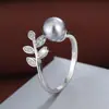 Anillo de Luz de Concha y Perla de Gama Alta Más Vendido Anillo de Perla Estilo Hoja de Lujo Anillo Abierto Ajustable Accesorios Venta al Por Mayor