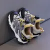 Zapatos para Niños 2026 Estilo Nuevo Hebilla Giratoria Zapatos Deportivos Otoño Invierno Superficie de Cuero Ligeros Zapatos de Correr para Niñas Suela Suave Zapatos para Niños