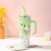 Taza de Agua Gigante Creativa de Dibujos Animados 304 con Asa Sanrio de Alto Valor de Gran Capacidad Térmica Soporta Personalización