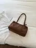 Comercio exterior transfronterizo retro bolsa grande mujer nuevo estilo nicho lujo ligero súper popular bolsa de mano versátil para ir al trabajo bajo el brazo bandolera