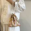 Bolsa Fresca e Elegante com Cordão Bouquet Bolsa de Pano Bolsa de Cosméticos Viagem ao Ar Livre Bolsa de Armazenamento Portátil Bolso com Cordão