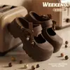 Zapatos Mary Jane para mujer con suela gruesa para exteriores perforados, nuevos y populares 2026, zapatillas cerradas versátiles de verano para ir al trabajo, estilo japonés