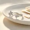 Anillo de Estrella Inspirado en el Diseño, Estilo Coreano, Anillo Simple y Único para Mujeres, Moderno y Versátil, Anillo de Estrella Radiante Incrustado con Diamantes al por Mayor