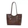 Bolsa tote estilo retrô, de grande capacidade, para mulheres, nova coleção outono/inverno 2026, adequada para o trabalho e deslocamento, bolsa de ombro com visual sofisticado e que pode ser carregada sob o braço