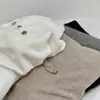 Camiseta Base Trenzada de Lana Tencel con Botones de Concha, Camiseta Henley de Cuello Redondo Amigable con la Piel, Camiseta Holgada Adelgazante de Manga Larga