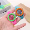 Relojes pequeños con degradado de dibujos animados, laberinto, regalos, juguetes pequeños para niños, explosiones, rompecabezas de moda en internet, puesto de potencia cerebral, suministro al por mayor