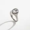 Anillo de Acero Inoxidable con Textura de Lava Estilo Transfronterizo Europeo y Americano para Mujer, Joyería de Anillo Minimalista Irregular con Microincrustaciones de Circonita