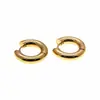 Pendientes Redondos Gruesos Retro Europeos y Americanos Simple Chic Acero de Titanio Chapado en Oro de 18K Pendientes Exagerados Hebilla de Oreja Semicircular Clip de Oreja Joyería