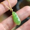 Xi Rui Pingente de feijão de quatro estações de jade Hetian natural incrustado em ouro 18K Colar simples Fu Dou Jade feminino