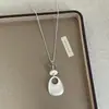 Estilo Minimalista Colgante de Corazón y Estrella Mate Collar Largo, Único y de Nicho, Apilable, Cadena para Suéter Fresca y Versátil