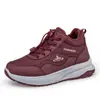 Novos Sapatos de Inverno para Mulheres, Sapatos Quentes de Algodão Aveludado, Solas Macias, Sapatos Ultraleves para Idosos, Sapatos Casuais Esportivos, Sapatos para Mães de Meia-Idade