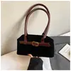 Bolsa Boston de Moda Transfronteiriça para o Dia a Dia 2026 Nova Bolsa de Ombro Casual Design de Nicho Grande Capacidade Bolsa de Axila Tendência