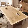 Porta-copos de mesa estilo desenho animado com textura de madeira, à prova d'água, resistente a manchas, lavável, 2025, luxo leve, toque de alta qualidade, tapete protetor retangular isolante para mesa