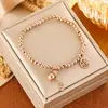 Pulsera de Perlas Oro Rosa con la Letra "F" para Mujer, Colgante de Diseño de Nicho de Lujo Ligero, Joyería de Acero de Titanio, Pulsera de Moda de Gama Alta